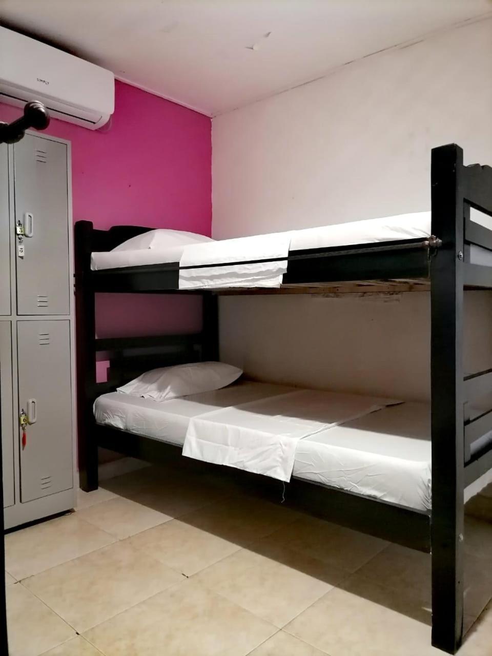 Casa Hostel Shalom Adonai Cartagena Exterior foto