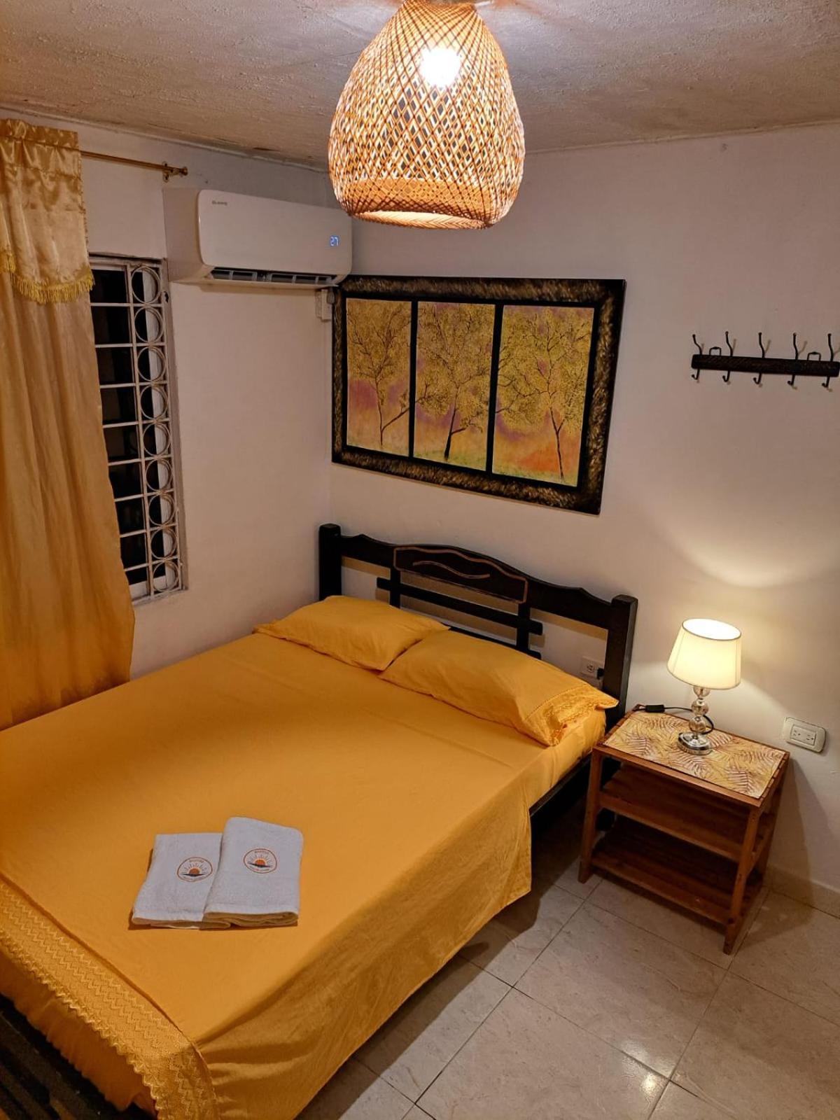 Casa Hostel Shalom Adonai Cartagena Exterior foto