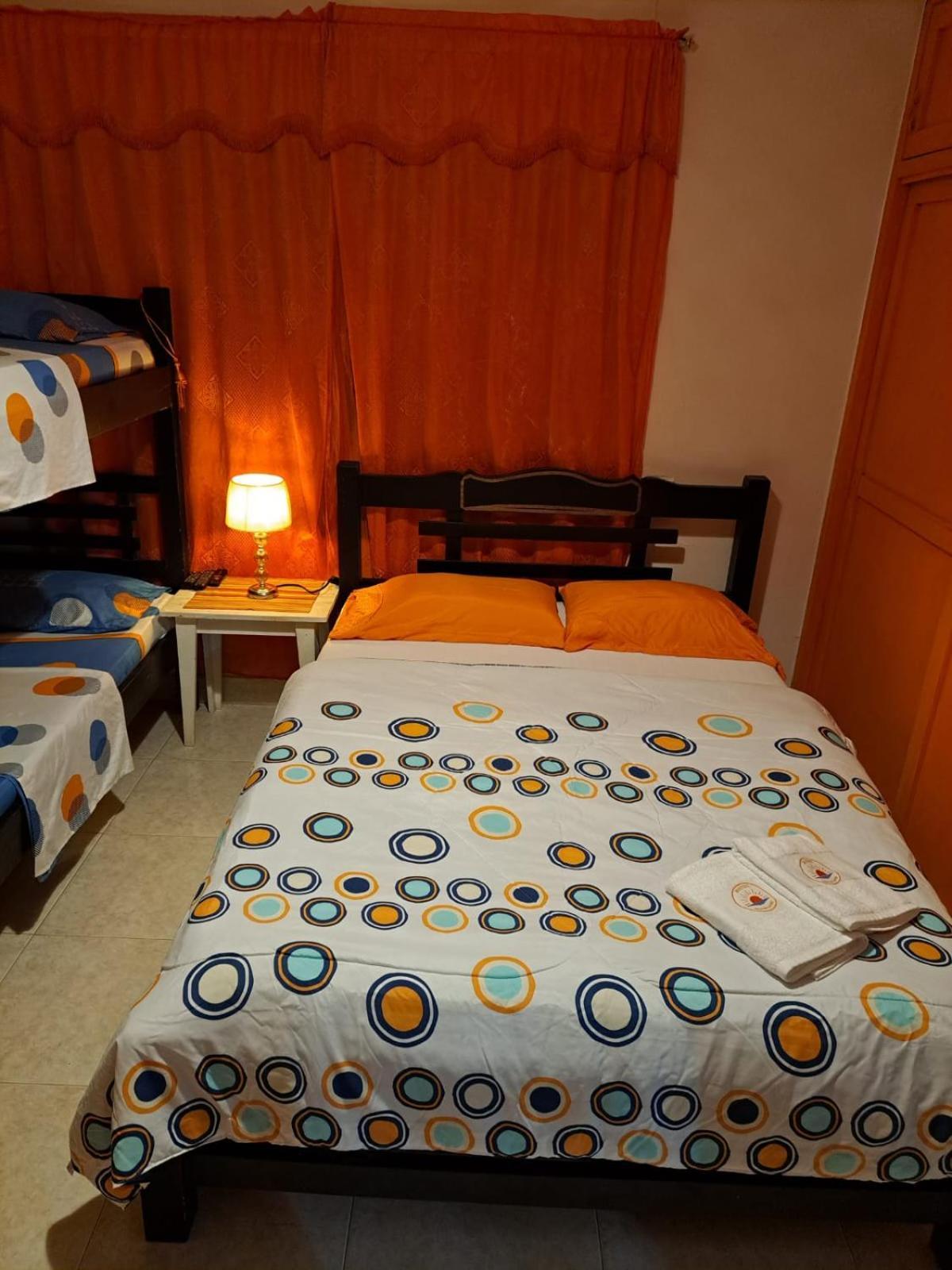 Casa Hostel Shalom Adonai Cartagena Exterior foto